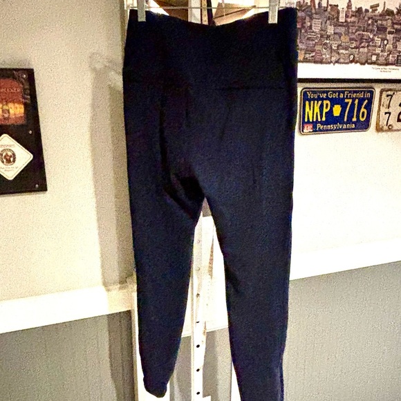 Athleta Midnight Blue Pants with Ankle Zipper Size Medium Like New - Picture 2 of 5